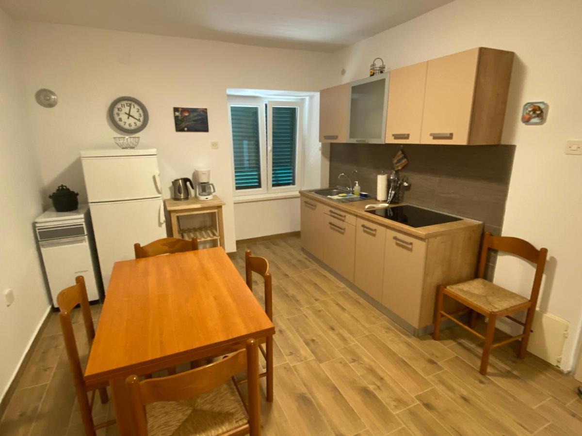 Holiday Home Olea Пунат Екстериор снимка